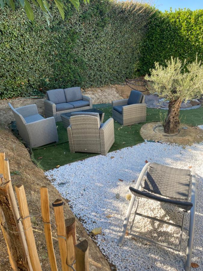 Ansouis Petit Nid Douillet En Luberon Avec Spa מראה חיצוני תמונה
